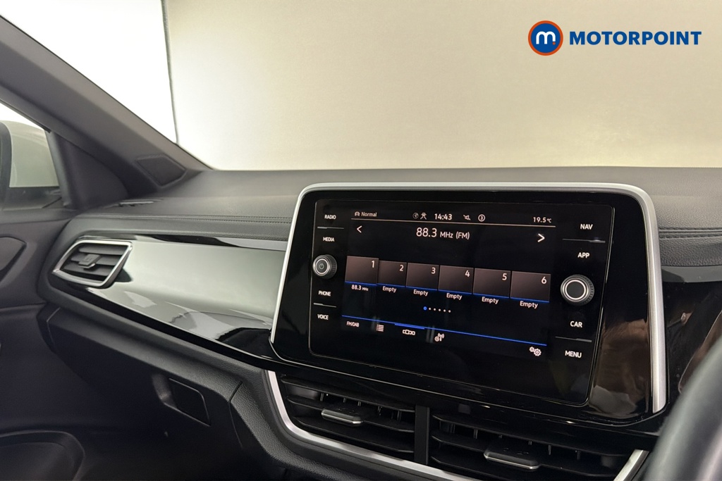 Volkswagen T-Roc R-Line Manual Petrol SUV - Stock Number (1687490) - 8th supplementary image