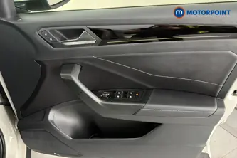 Volkswagen T-Roc R-Line Manual Petrol SUV - Stock Number (1687490) - 18th supplementary image