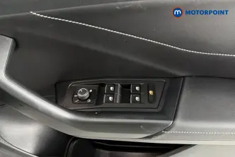 Volkswagen T-Roc R-Line Manual Petrol SUV - Stock Number (1687490) - 19th supplementary image