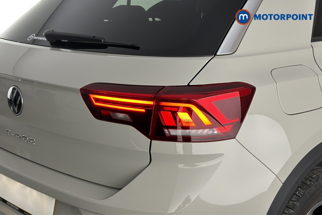 Volkswagen T-Roc R-Line Manual Petrol SUV - Stock Number (1687490) - 36th supplementary image