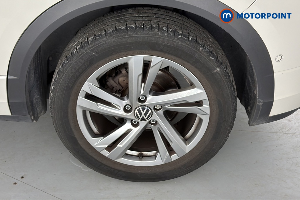 Volkswagen T-Roc R-Line Manual Petrol SUV - Stock Number (1687490) - 45th supplementary image