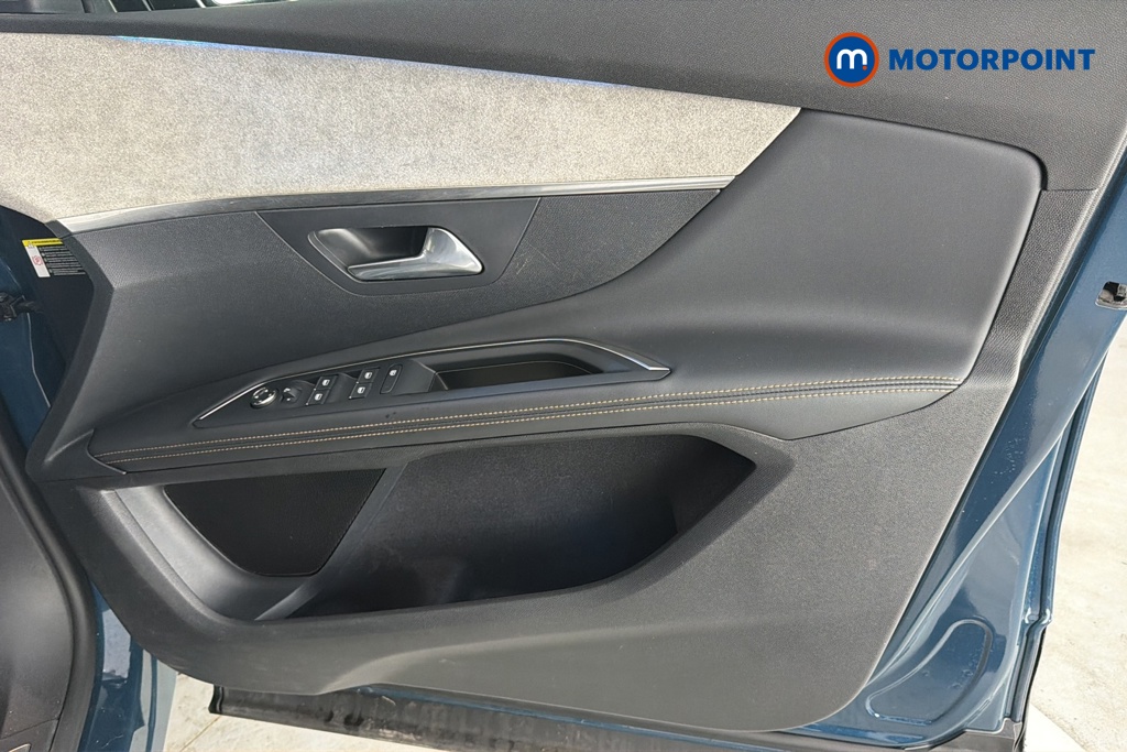 Peugeot 5008 GT Automatic Diesel SUV - Stock Number (1687650) - 18th supplementary image