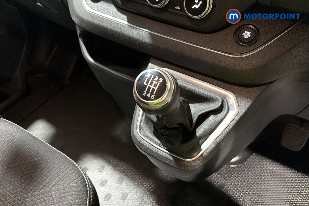 Renault Trafic Extra Sport Manual Diesel Panel Van - Stock Number (1687948) - 15th supplementary image
