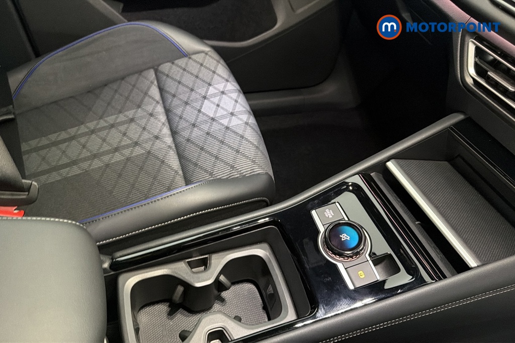Volkswagen Tiguan R-Line Automatic Petrol SUV - Stock Number (1688028) - 16th supplementary image