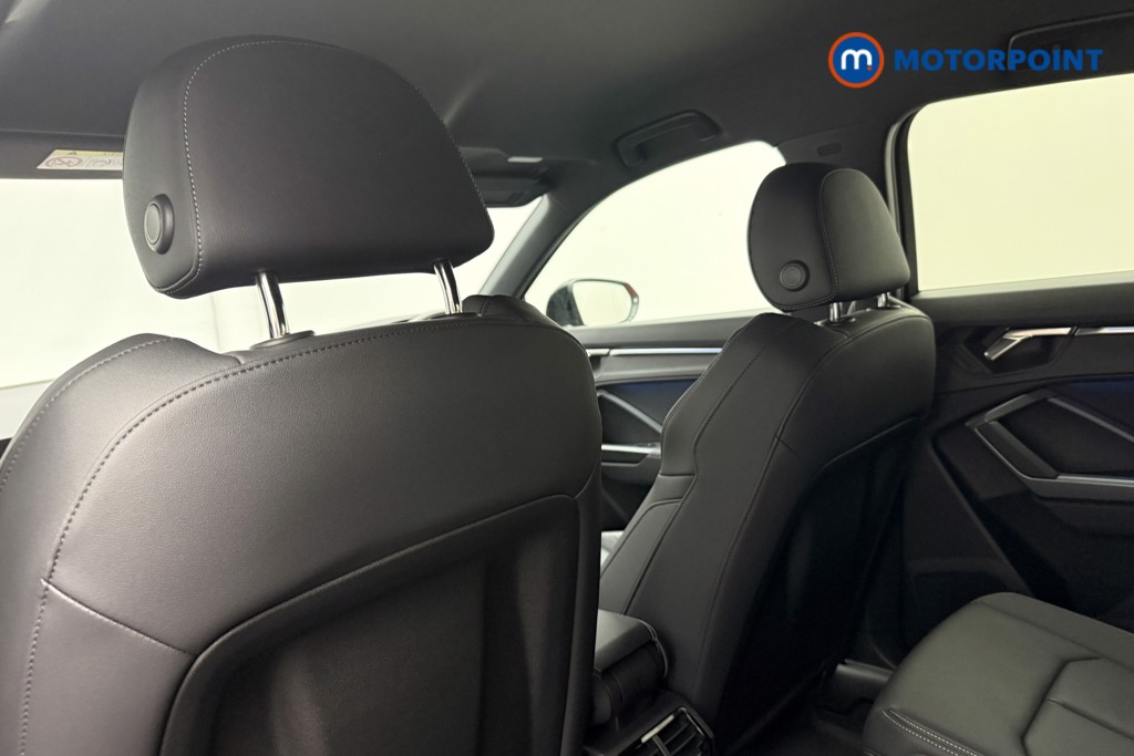 Audi Q3 Black Edition Manual Petrol SUV - Stock Number (1688066) - 13th supplementary image