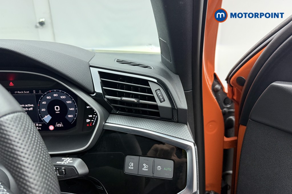 Audi Q3 Black Edition Manual Petrol SUV - Stock Number (1688066) - 41st supplementary image