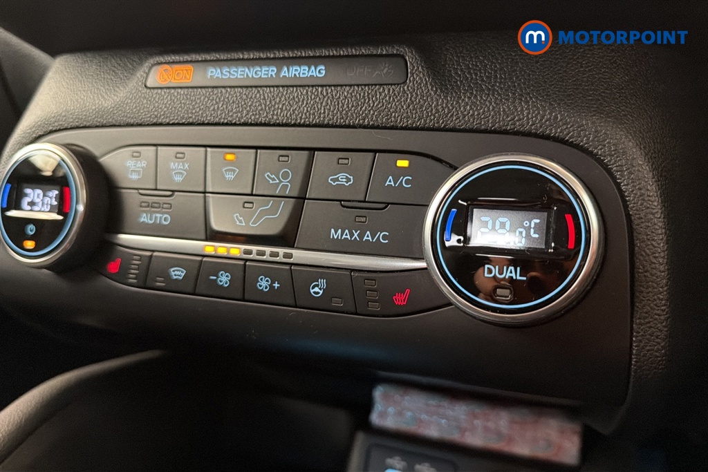 Ford Focus Titanium X Edition Manual Petrol Hatchback - Stock Number (1688133) - 14th supplementary image