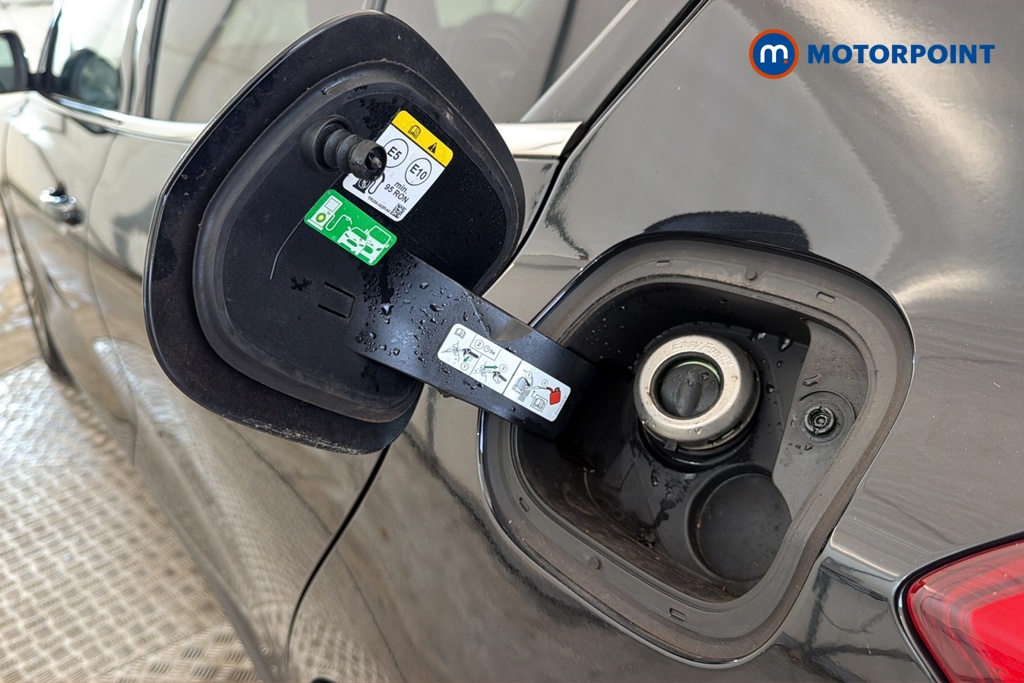 Ford Focus Titanium X Edition Manual Petrol Hatchback - Stock Number (1688133) - 41st supplementary image
