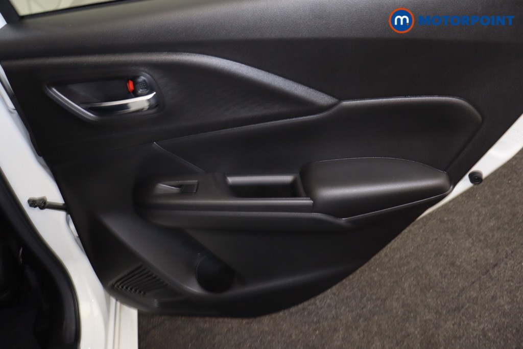Suzuki Swift Ultra Manual Petrol Hatchback - Stock Number (1688283) - 30th supplementary image