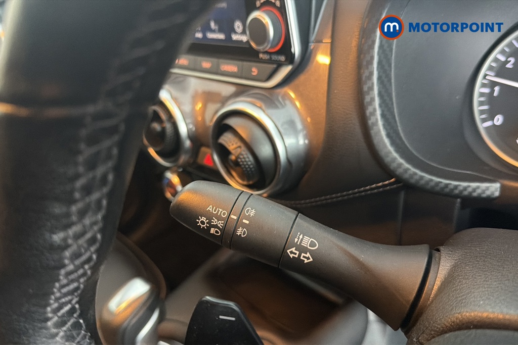 Nissan Juke Tekna Automatic Petrol SUV - Stock Number (1688719) - 5th supplementary image