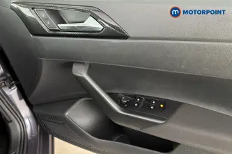 Volkswagen Taigo Life Manual Petrol SUV - Stock Number (1688864) - 19th supplementary image