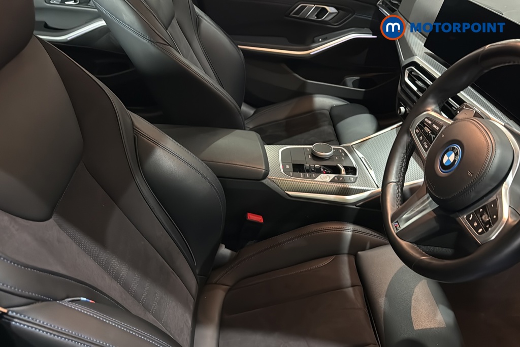 BMW 3 Series M Sport Automatic Petrol Plug-In Hybrid Saloon - Stock Number (1689000) - 22nd supplementary image