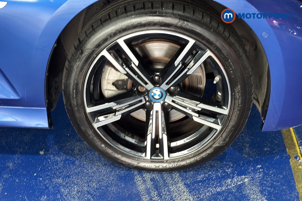 BMW 3 Series M Sport Automatic Petrol Plug-In Hybrid Saloon - Stock Number (1689000) - 47th supplementary image