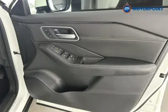 Nissan X-Trail Tekna Automatic Petrol-Electric Hybrid SUV - Stock Number (1689352) - 18th supplementary image