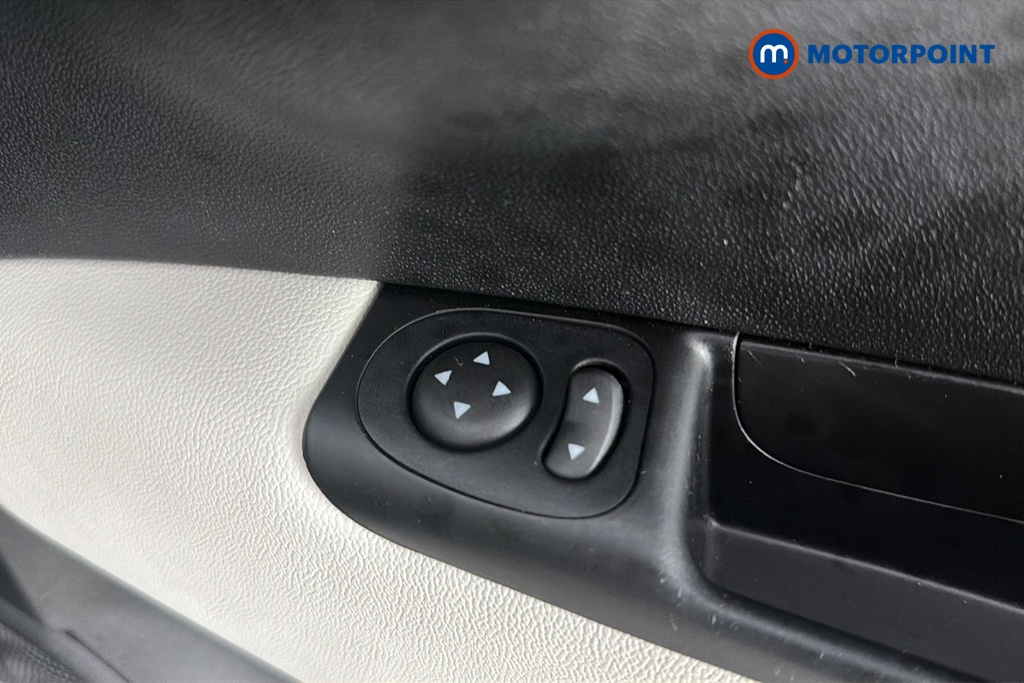 Fiat 500 Dolcevita Manual Petrol Hatchback - Stock Number (1689355) - 19th supplementary image