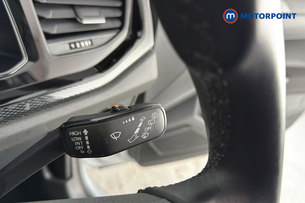 Volkswagen Taigo Life Manual Petrol SUV - Stock Number (1689378) - 6th supplementary image