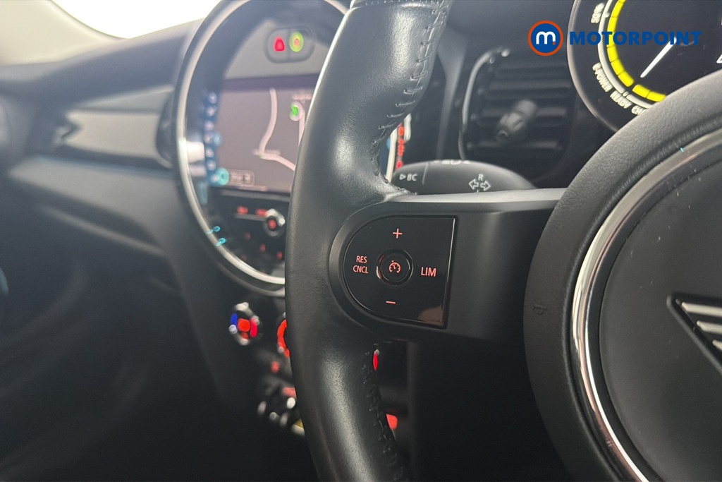 Mini Hatchback Cooper S Level 1 Automatic Electric Hatchback - Stock Number (1689489) - 4th supplementary image