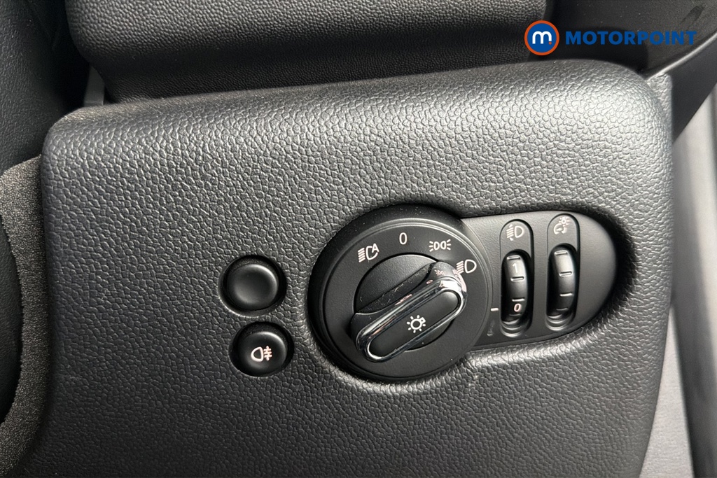Mini Hatchback Cooper S Level 1 Automatic Electric Hatchback - Stock Number (1689489) - 11th supplementary image