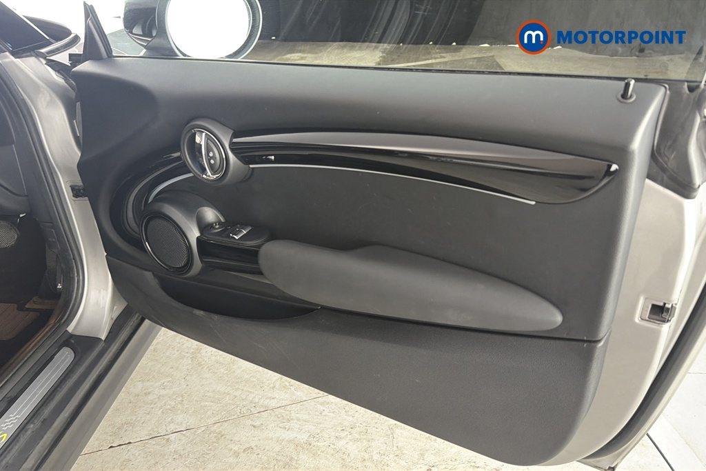 Mini Hatchback Cooper S Level 1 Automatic Electric Hatchback - Stock Number (1689489) - 18th supplementary image
