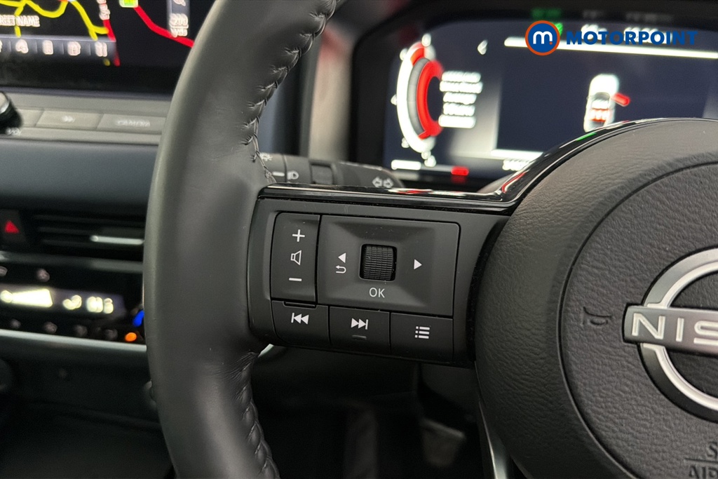 Nissan Qashqai Tekna Manual Petrol SUV - Stock Number (1689681) - 4th supplementary image