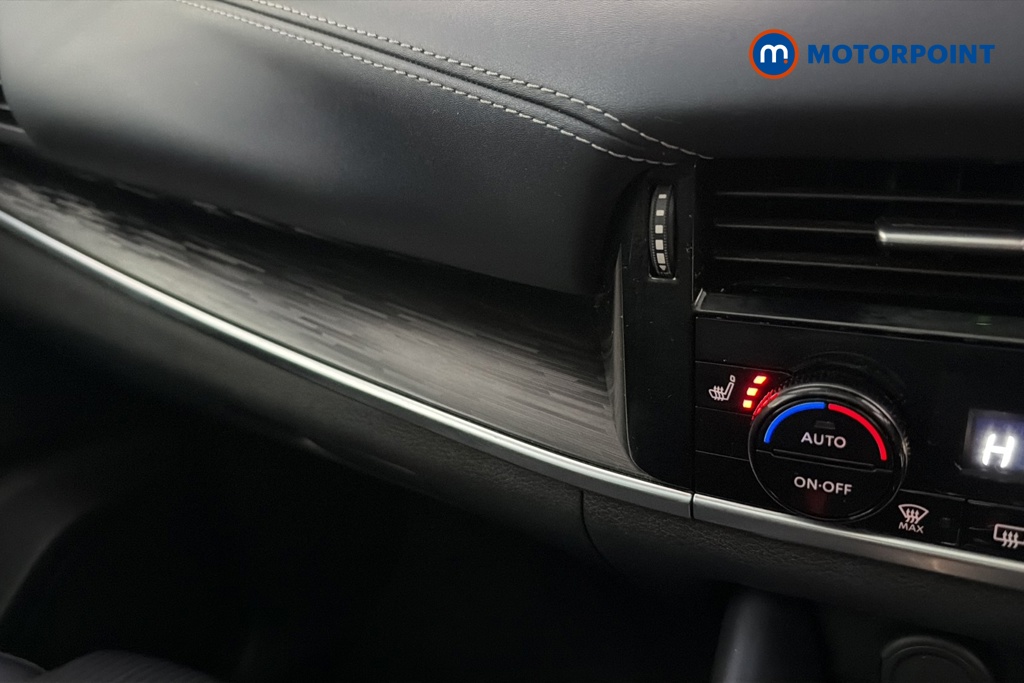 Nissan Qashqai Tekna Manual Petrol SUV - Stock Number (1689681) - 14th supplementary image