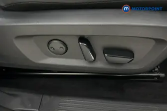 Nissan Qashqai Tekna Manual Petrol SUV - Stock Number (1689681) - 23rd supplementary image