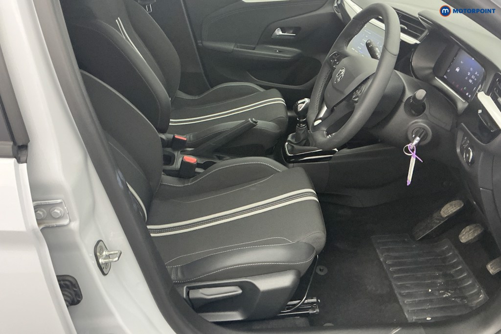 Vauxhall Corsa YES Manual Petrol Hatchback - Stock Number (1639901) - 4th supplementary image