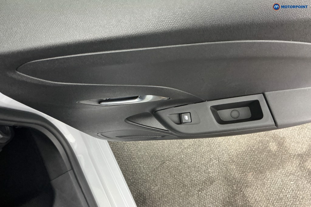 Vauxhall Corsa YES Manual Petrol Hatchback - Stock Number (1639901) - 23rd supplementary image