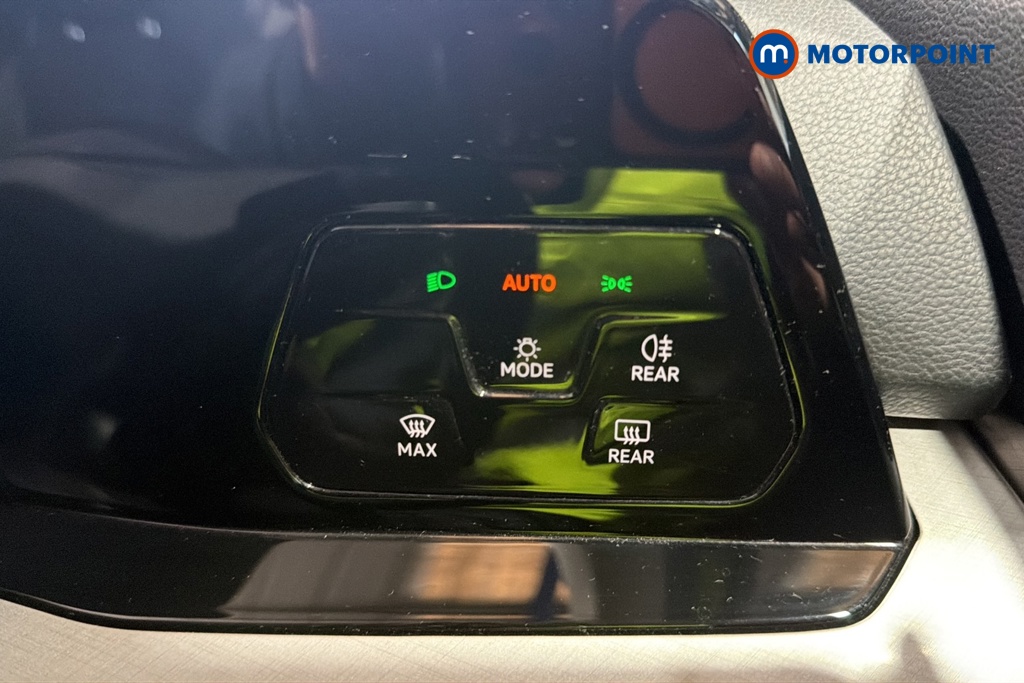 Volkswagen Golf Life Automatic Petrol Estate - Stock Number (1648832) - 11th supplementary image