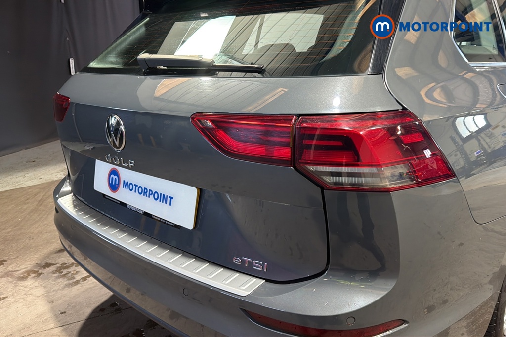 Volkswagen Golf Life Automatic Petrol Estate - Stock Number (1648832) - 36th supplementary image