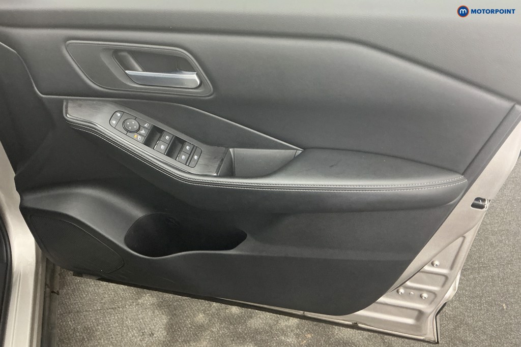 Nissan X-Trail N-Connecta Automatic Petrol-Electric Hybrid SUV - Stock Number (1673618) - 19th supplementary image