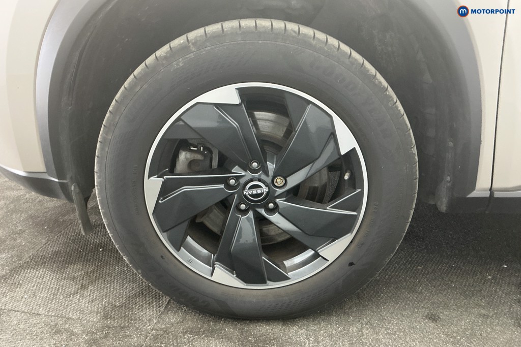 Nissan X-Trail N-Connecta Automatic Petrol-Electric Hybrid SUV - Stock Number (1673618) - 33rd supplementary image