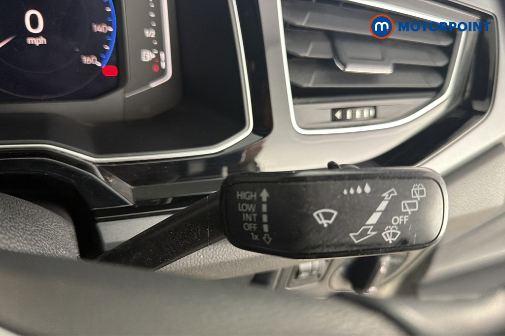 Volkswagen Polo R-Line Manual Petrol Hatchback - Stock Number (1677160) - 6th supplementary image