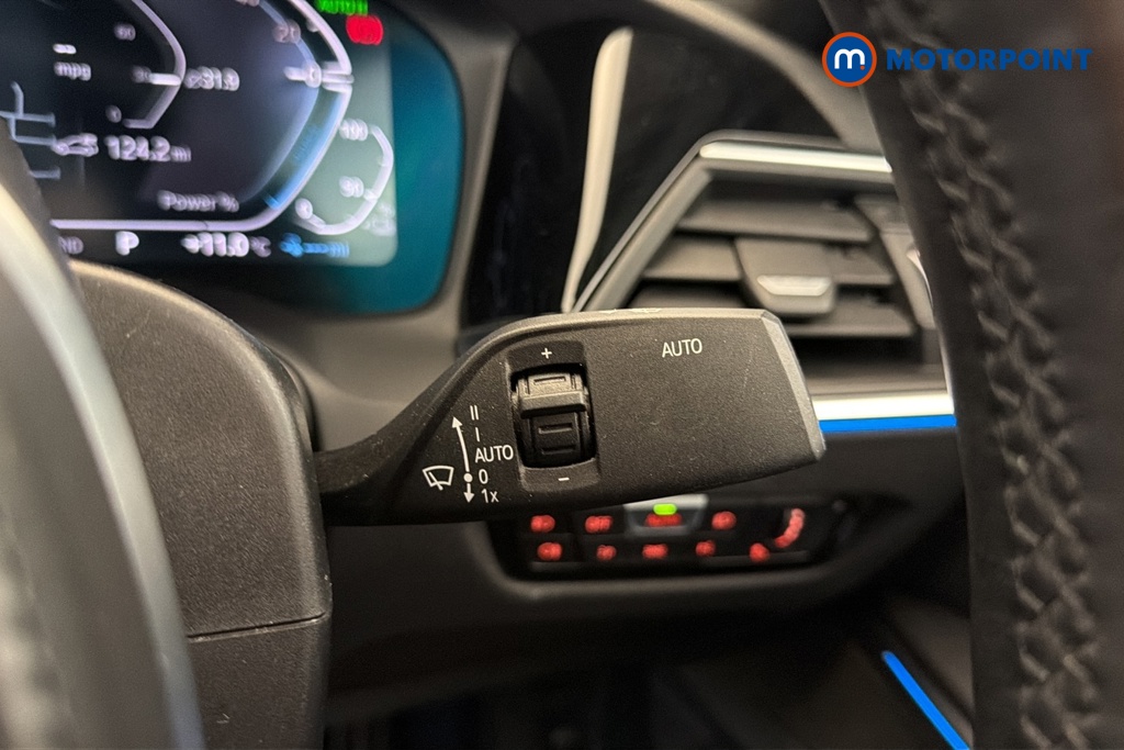 BMW 3 Series M Sport Automatic Petrol Plug-In Hybrid Saloon - Stock Number (1678423) - 6th supplementary image
