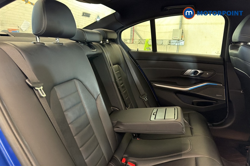 BMW 3 Series M Sport Automatic Petrol Plug-In Hybrid Saloon - Stock Number (1678423) - 26th supplementary image