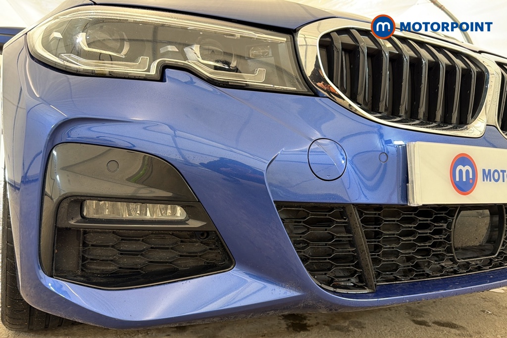 BMW 3 Series M Sport Automatic Petrol Plug-In Hybrid Saloon - Stock Number (1678423) - 38th supplementary image
