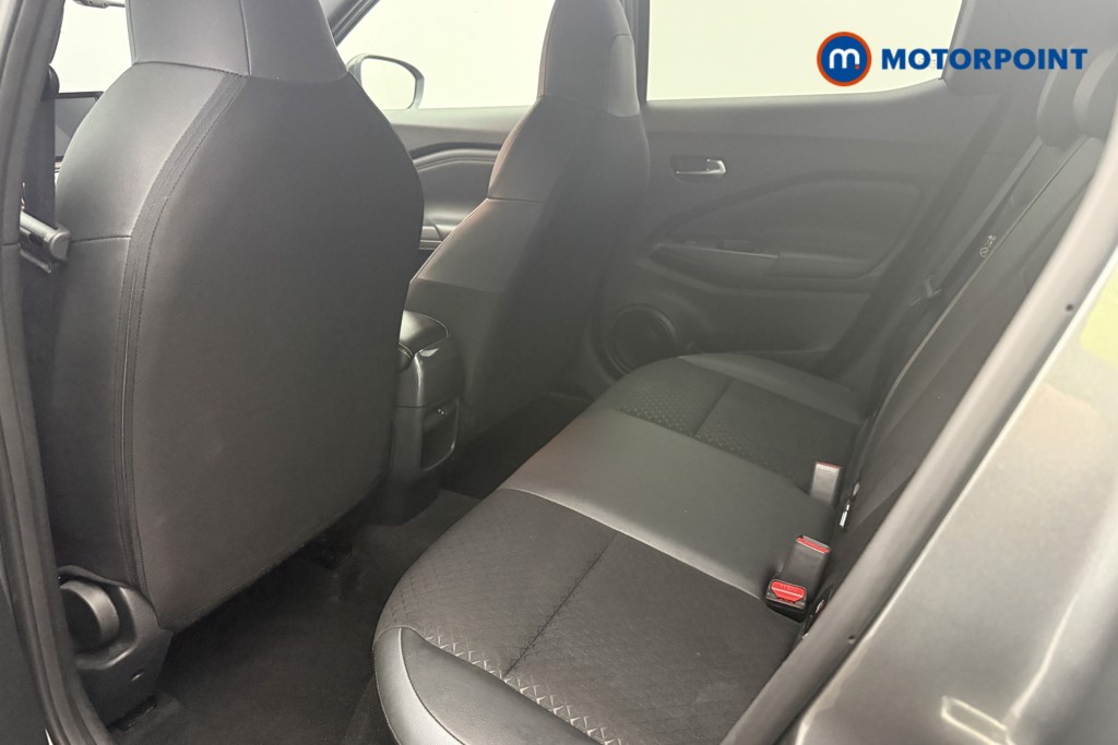 Nissan Juke N-Connecta Manual Petrol SUV - Stock Number (1678733) - 5th supplementary image