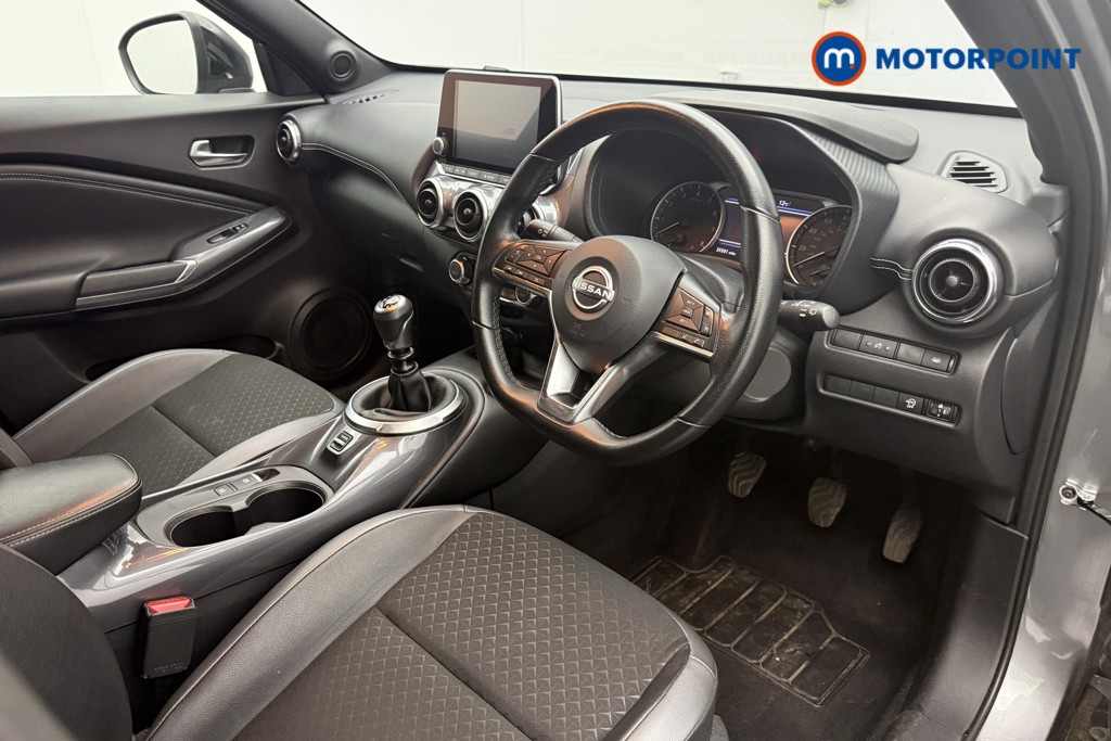 Nissan Juke N-Connecta Manual Petrol SUV - Stock Number (1678733) - 7th supplementary image