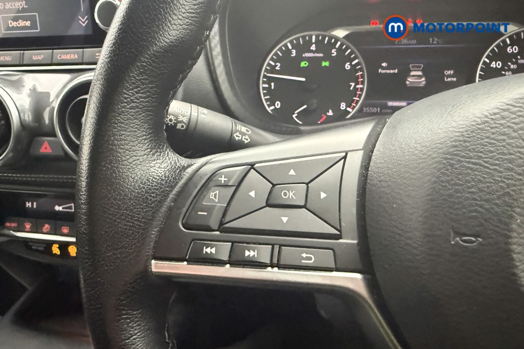 Nissan Juke N-Connecta Manual Petrol SUV - Stock Number (1678733) - 8th supplementary image