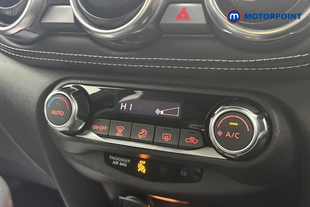 Nissan Juke N-Connecta Manual Petrol SUV - Stock Number (1678733) - 14th supplementary image