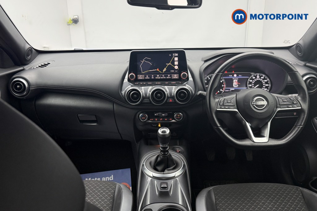 Nissan Juke N-Connecta Manual Petrol SUV - Stock Number (1678733) - 1st supplementary image