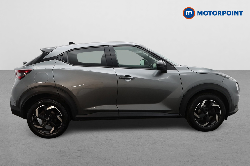 Nissan Juke N-Connecta Manual Petrol SUV - Stock Number (1678733) - Drivers side