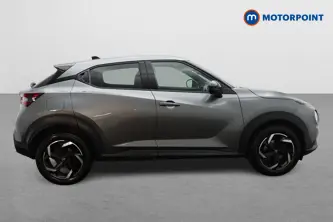 Nissan Juke N-Connecta Manual Petrol SUV - Stock Number (1678733) - Drivers side
