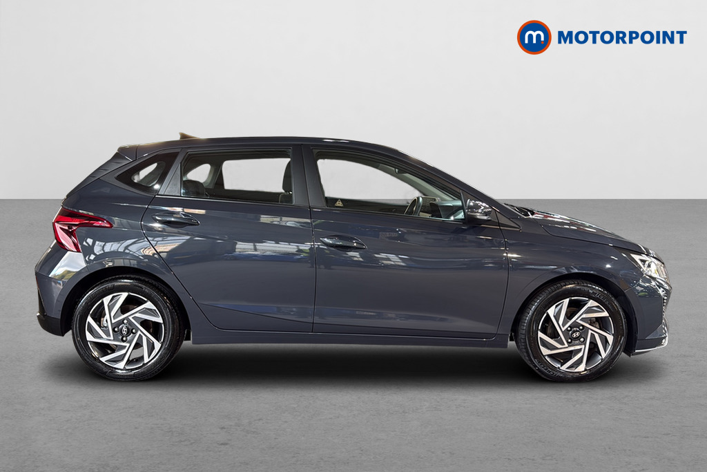 Hyundai I20 Advance Automatic Petrol Hatchback - Stock Number (1679264) - Passenger side