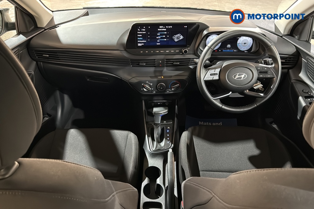 Hyundai I20 Advance Automatic Petrol Hatchback - Stock Number (1679264) - 1st supplementary image
