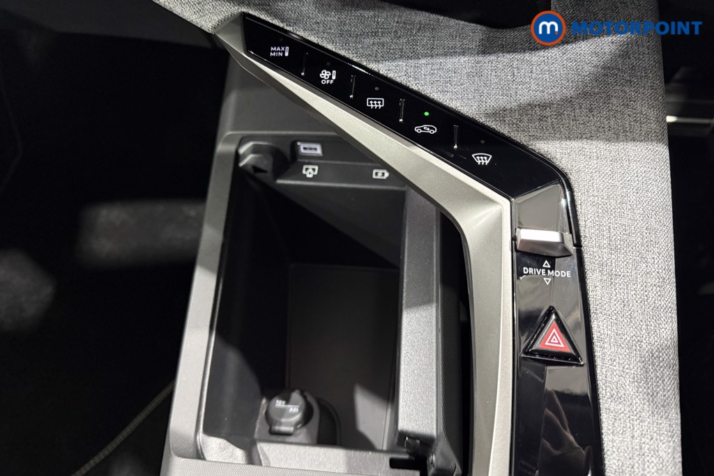Peugeot 5008 GT Automatic Petrol SUV - Stock Number (1680799) - 14th supplementary image