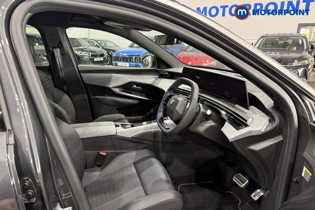 Peugeot 5008 GT Automatic Petrol SUV - Stock Number (1680799) - 1st supplementary image