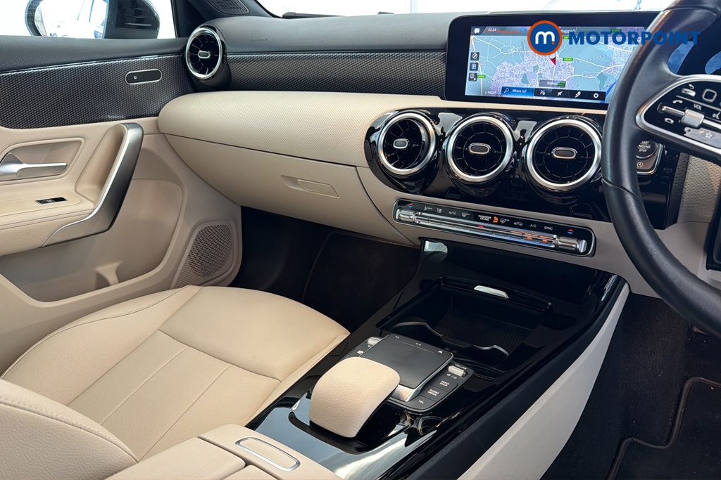 Mercedes-Benz A Class Sport Executive Edition Automatic Petrol Hatchback - Stock Number (1680940) - 15th supplementary image