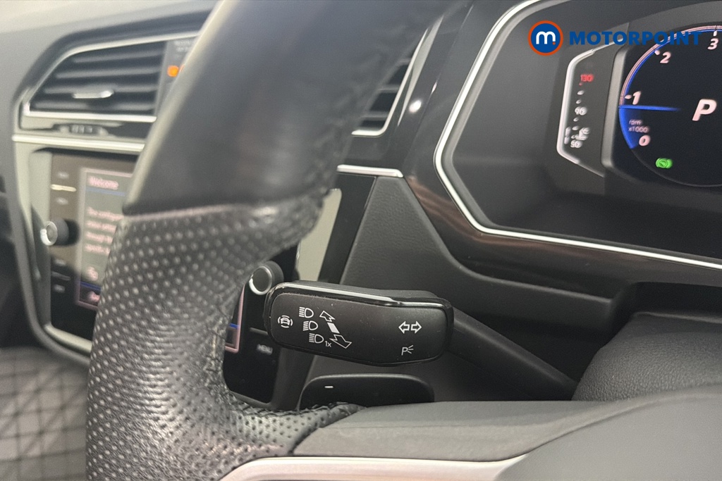 Volkswagen Tiguan R-Line Automatic Diesel SUV - Stock Number (1681603) - 5th supplementary image