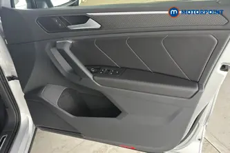 Volkswagen Tiguan R-Line Automatic Diesel SUV - Stock Number (1681603) - 18th supplementary image